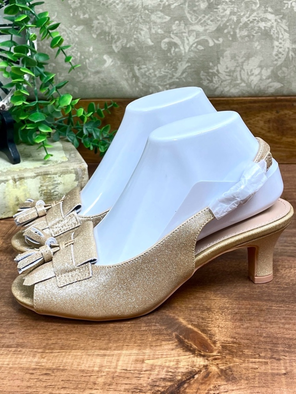 Gold Shimmer Metallic Tassel Peep Toe Sling Back Kitten Heels Size EU 38 US 7